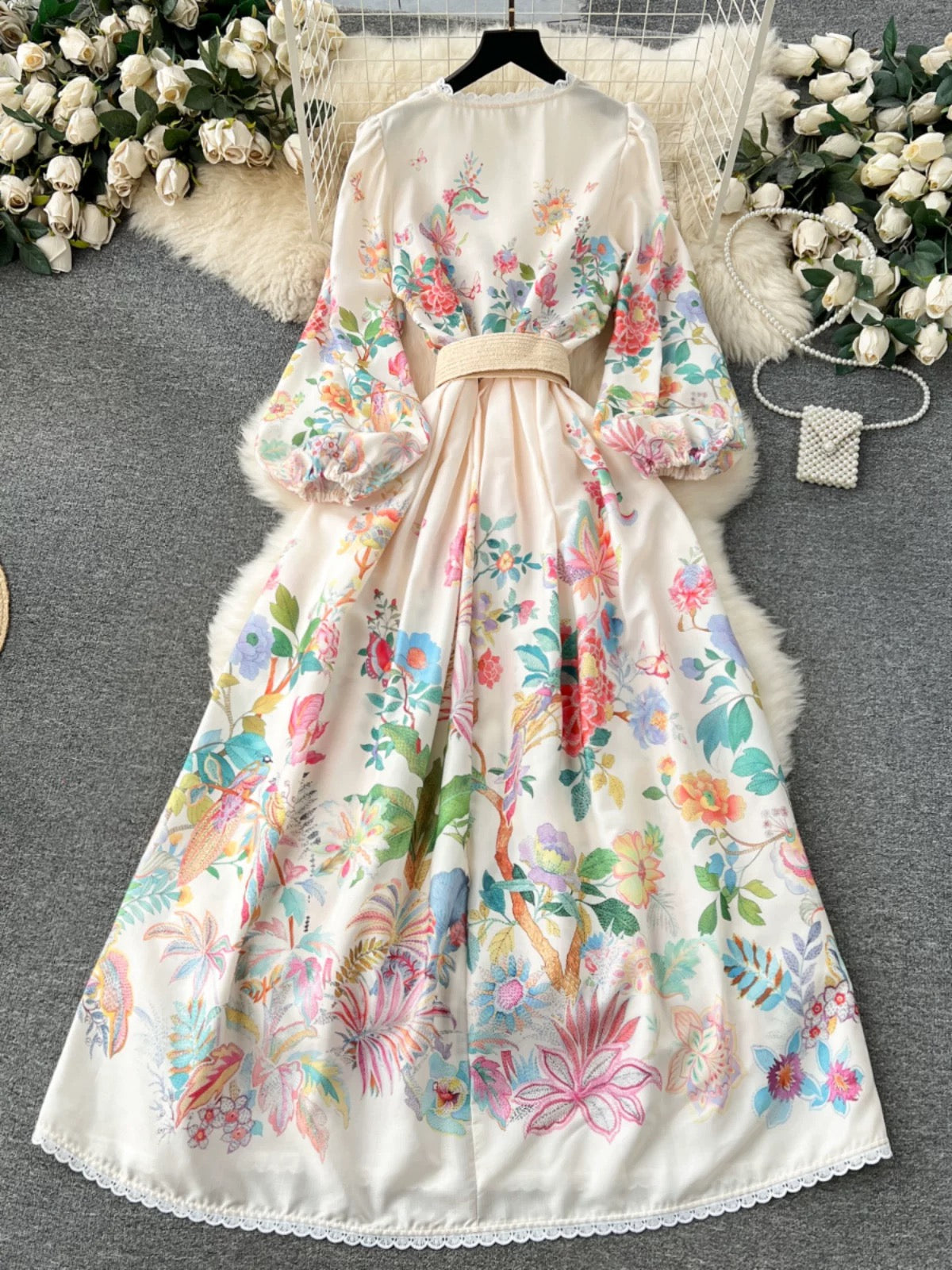 French court style dress for women with sweet lace V-neck buttoned sli Lee Nhi Boutique French court style dress for women with sweet lace V-neck buttoned sli Lee Nhi Boutique
