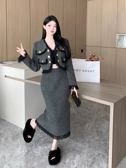 Xiaoxiangfeng suit for women in autumn new long-sleeved tassel cardigan jacket + high waist hip skirt two-piece trendy set (A9998)