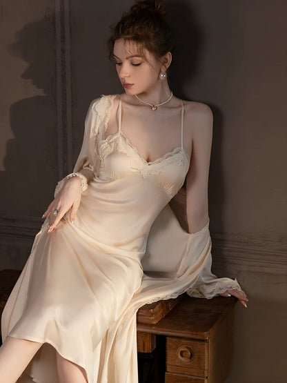 Forced to sell pajamas with breast pads, suspenders, nightgown, two-piece suit, sexy silk long mulberry silk pajamas for women