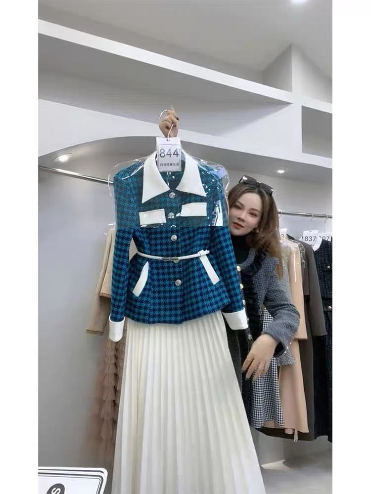 Autumn and winter 2023 new women's early autumn clothing fashion high-end European style small fragrant dress two-piece suit