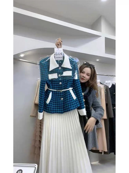 Autumn and winter 2023 new women's early autumn clothing fashion high-end European style small fragrant dress two-piece suit