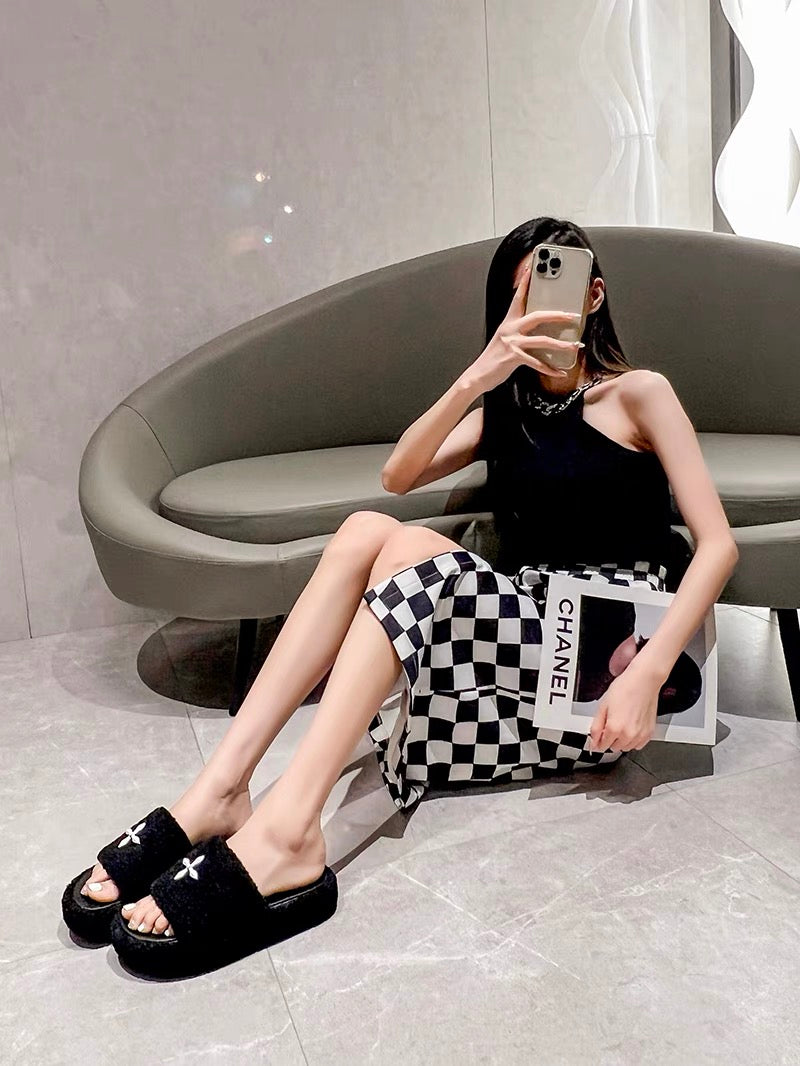Mr. h/2023 New Furry Slippers Women's Cross Wear Flat Thick Soled Increased One-line Slippers (S0125)