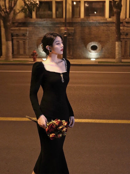 Thirteen and Little French Black Dress Women's Autumn Square Collar Slim Fit Hip Hepburn Style Knitted Mermaid Skirt