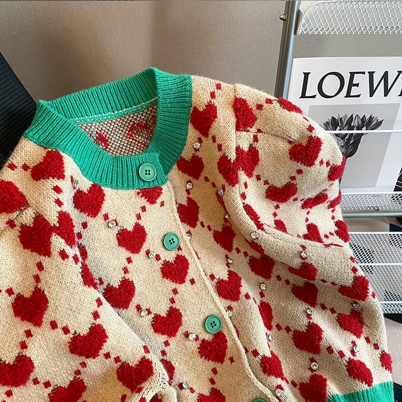 Early autumn heavy industry diamond-encrusted fashionable contrasting color three-dimensional love single-breasted sweater cardigan for women with a stylish round neck knitted top
