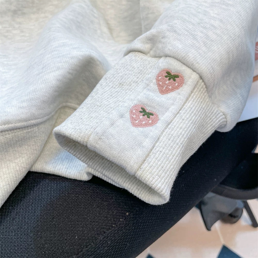 High-grade and beautiful strawberry embroidered half-zip sweatshirt for men and women in spring and autumn, sweet niche college style hooded jacket