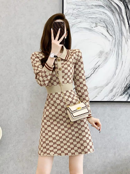 French style small fragrant polo knitted dress for women autumn and winter 2023 new small waist slimming long-sleeved skirt (V5516)