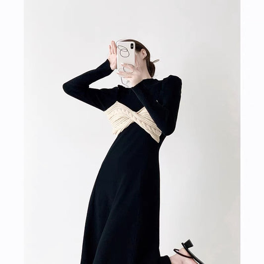 Knitted dress with inner layer for women, new fall style, slim, elegant, high-end French style, beautiful long black bottoming skirt