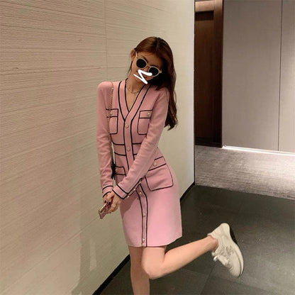 Autumn and winter clothing 2023 new women's French retro waist slimming high-end bottoming long-sleeved pink knitted dress