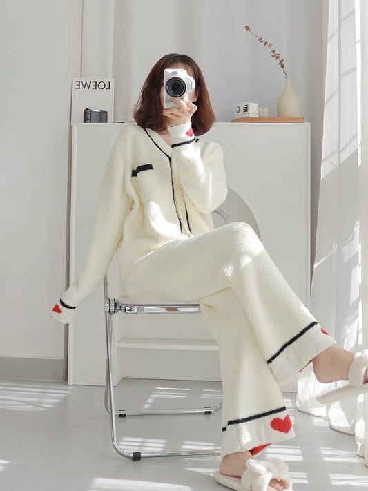The shopkeeper’s own recommendation ~ pajamas for women in autumn and winter with small fragrance and love coral velvet home clothes thickened and velvet set (B4914)