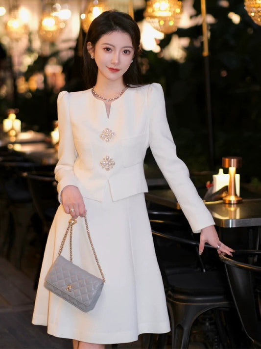 Yujie two-piece set for women, high-end and capable temperament, this year's popular beautiful and high-end white small fragrance suit skirt