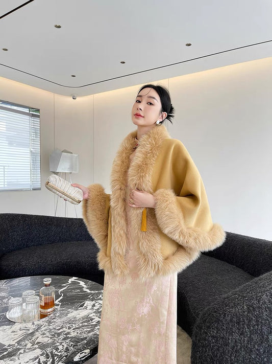 New winter style pure woolen short coat, fox fur collar, cheongsam, wedding shawl, cloak, retro tassel buckle