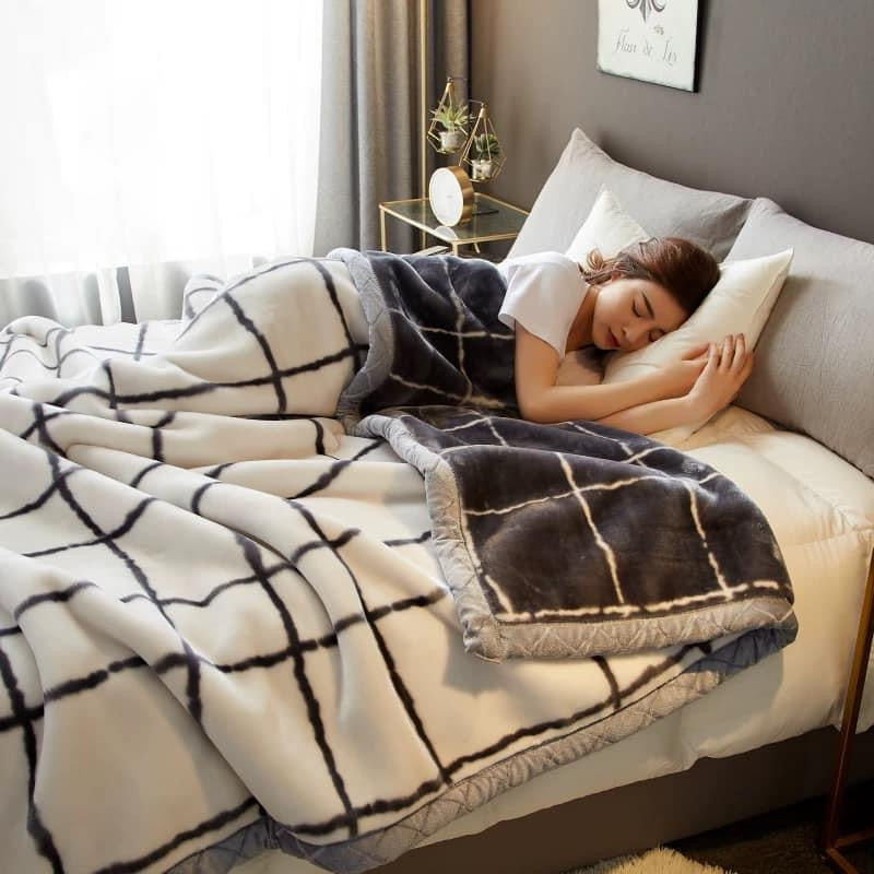 Winter Raschel blanket extra thick plus velvet bed cover blanket quilt wedding coral flannel nap blanket single
