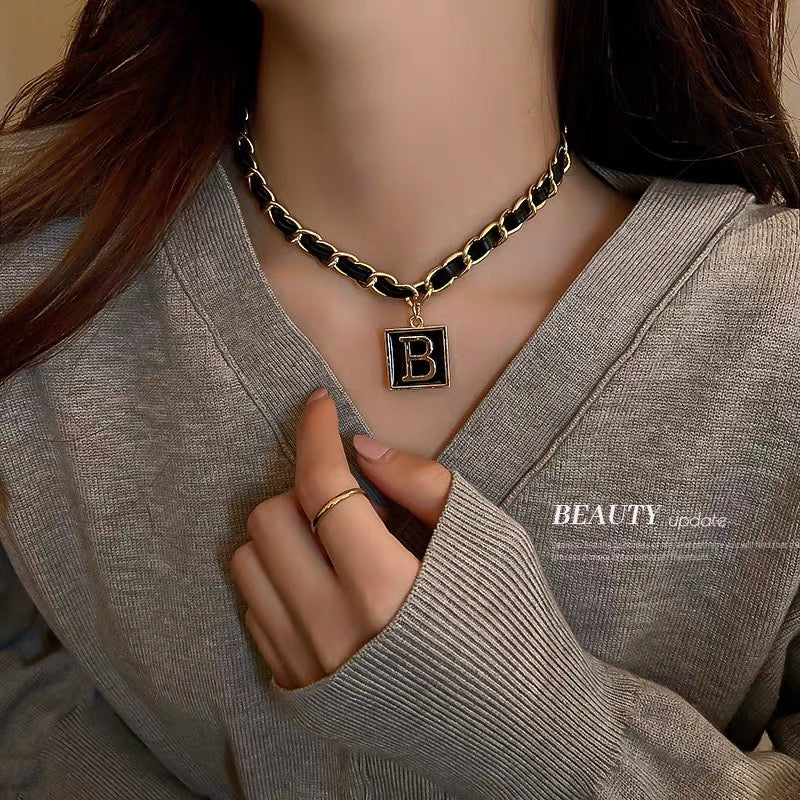 Korean Dongdaemun Letter B Square Leather Winding Chain Necklace Personality Temperament Clavicle Chain Net Red Necklace Female