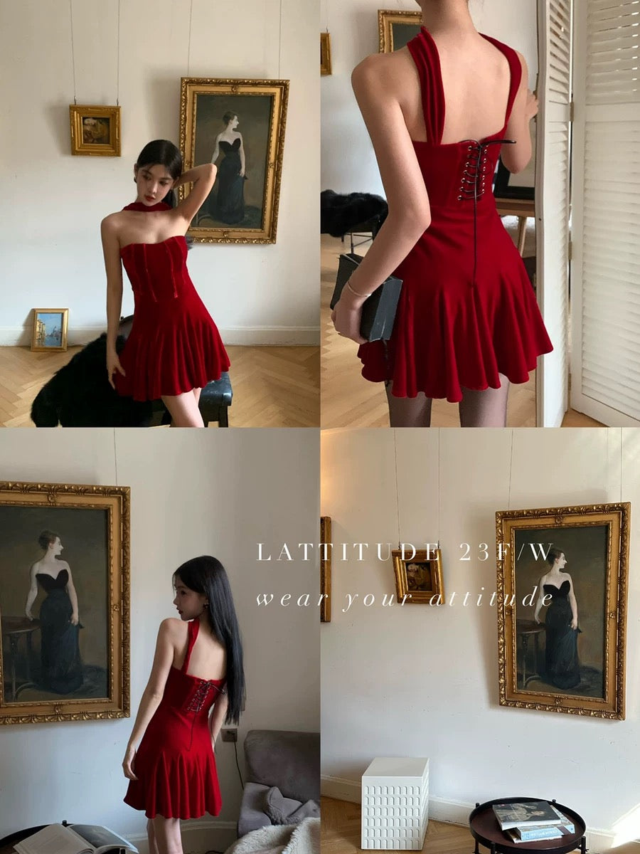 LATTITUDE/Yang Xiaolu Christmas Special Simulated Silk Red Velvet Halter Neck Back Strap Fishbone Dress