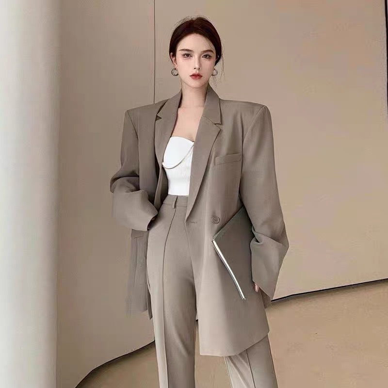 Royal sister-style goddess style early autumn fashion suit suit, western style Internet celebrity hot street high-waisted wide-leg pants two-piece set