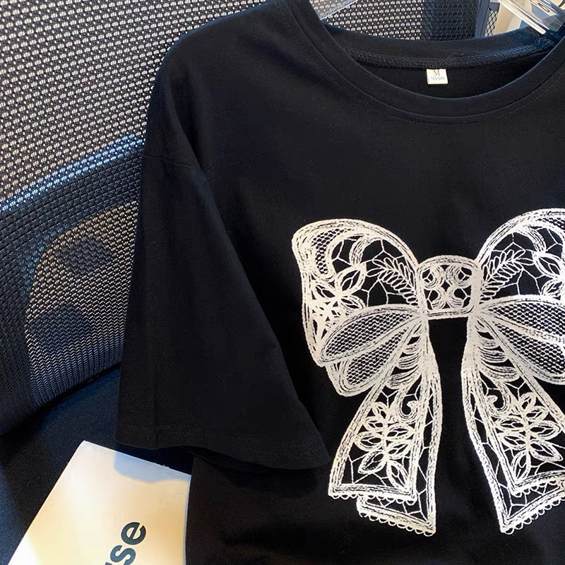 The counter shopping mall has withdrawn the international big-name cut-off single-tail single women's bow short-sleeved T-shirt women's Hong Kong style tops