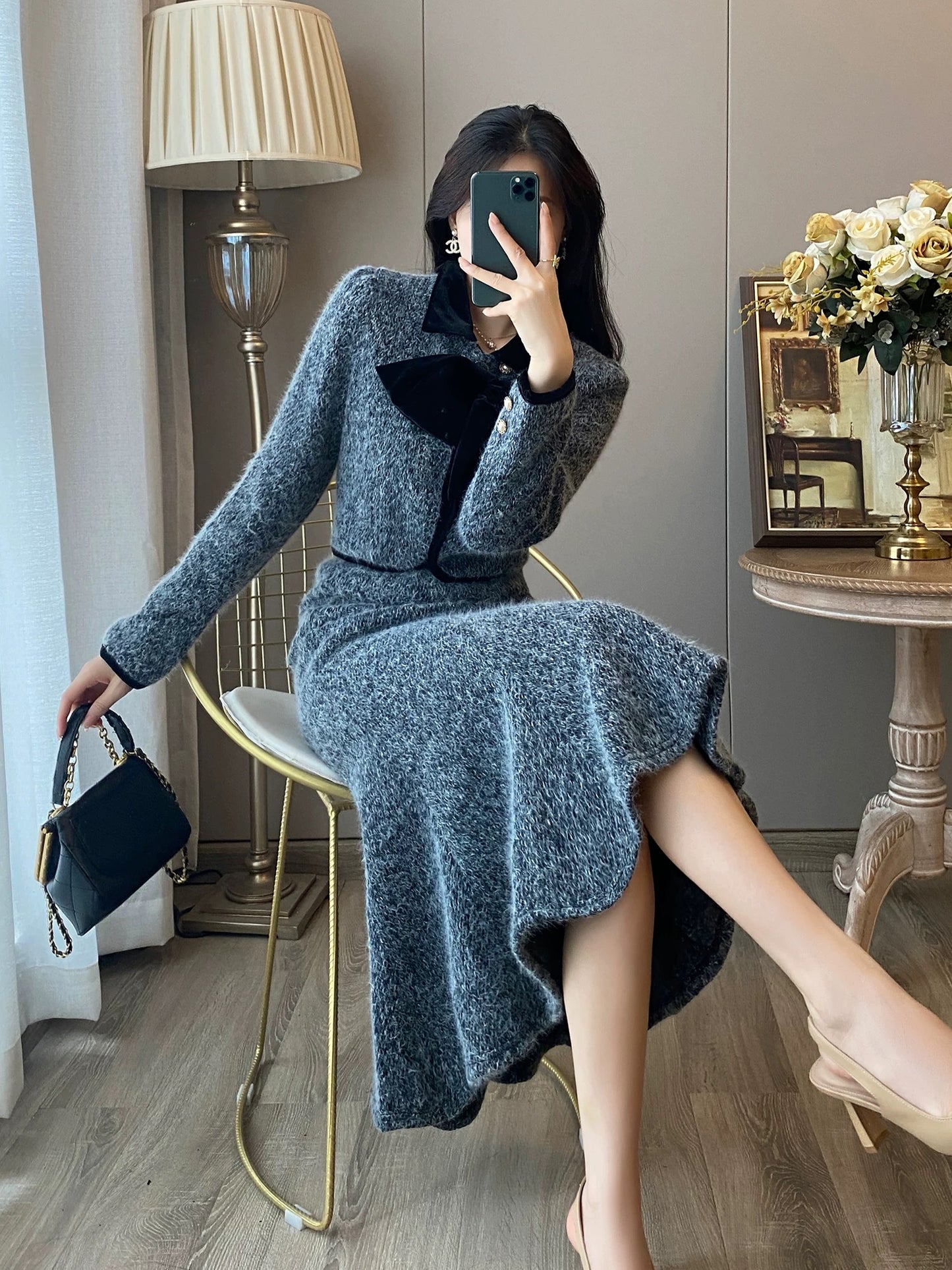 Xiaoxiangfeng short top, slimming fishtail skirt suit, fashionable and western-style two-piece dress that reduces age, looks slimming and covers the flesh.