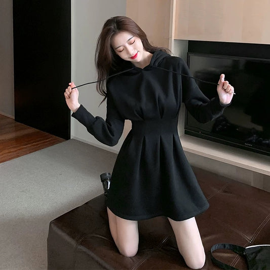 Light luxury niche casual street dress women's autumn and winter French retro small hooded waist plus velvet sweatshirt skirt