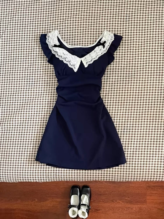 2024 new style small French flying sleeve dress for girls summer hot girl pure desire style lace waist short skirt