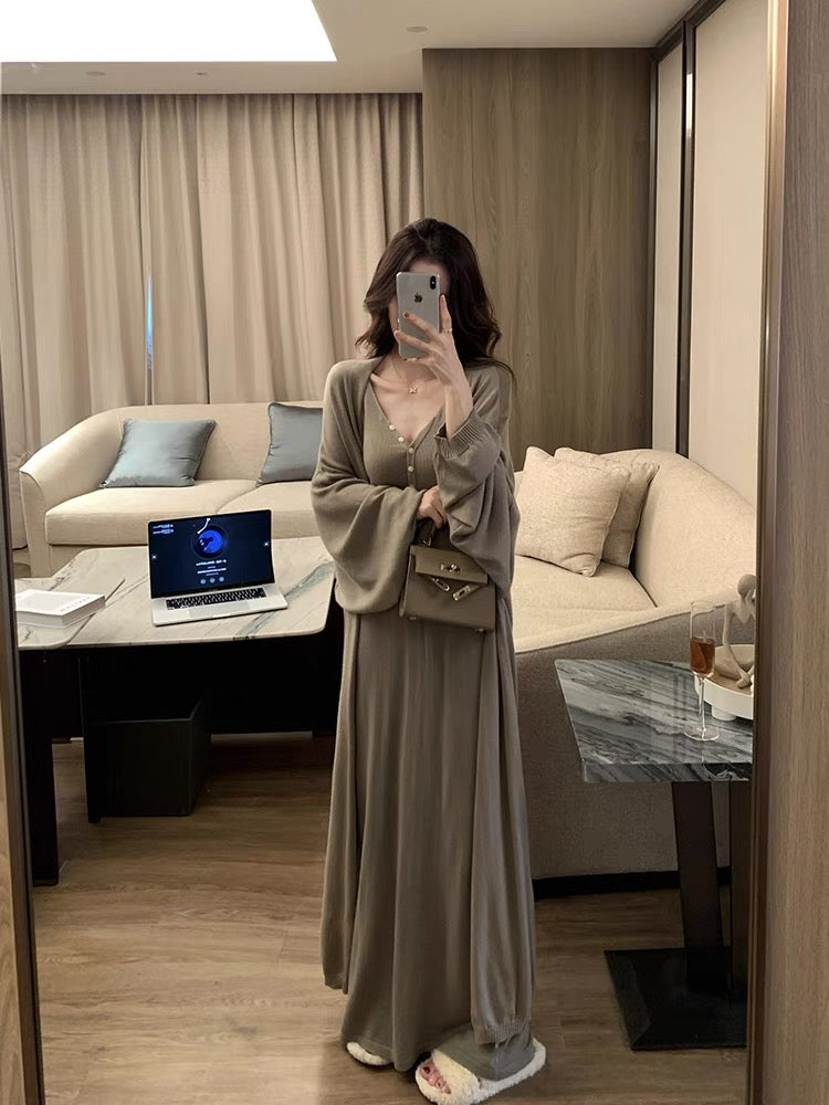 Lin Yan'er casual suit autumn women's 2023 new vest skirt wool knitted cardigan gentle three-piece set (S182)
