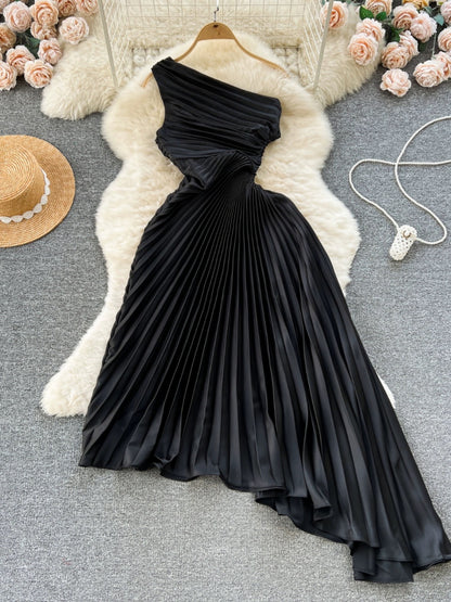 Light luxury and high-end heavy-duty pleated slim-fitting mid-length irregular holiday-style hollow waist-exposed dress for women