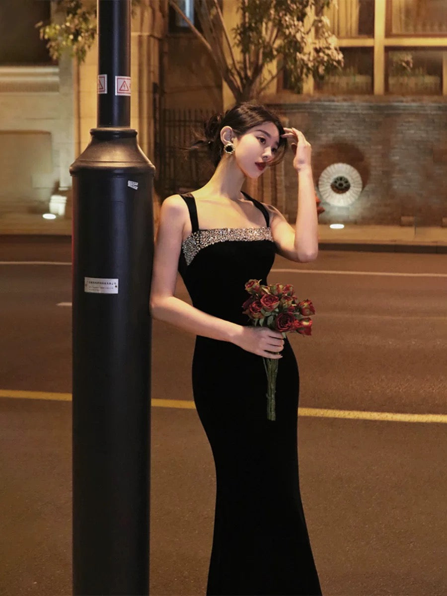 Thirteen and Little French Velvet Dress Women's Autumn and Winter Camisole Diamond-encrusted Elegant Evening Dress