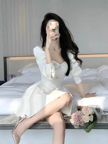 Tea break milk sweet waist dress first love one-shoulder pure desire moonlight white slimming celebrity sweet short tutu skirt (D018)