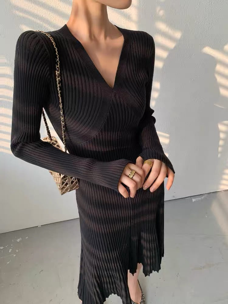 WANGXO Burgundy V-neck Knitted Dress Women's 2023 Autumn New Slim Fit Mid-Length Bottoming Skirt (B1714)