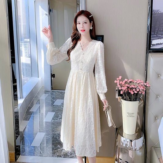 Long-sleeved v-neck lace dress for women, spring and autumn 2023 new style, waist-cinching, sweet, bottoming fairy skirt