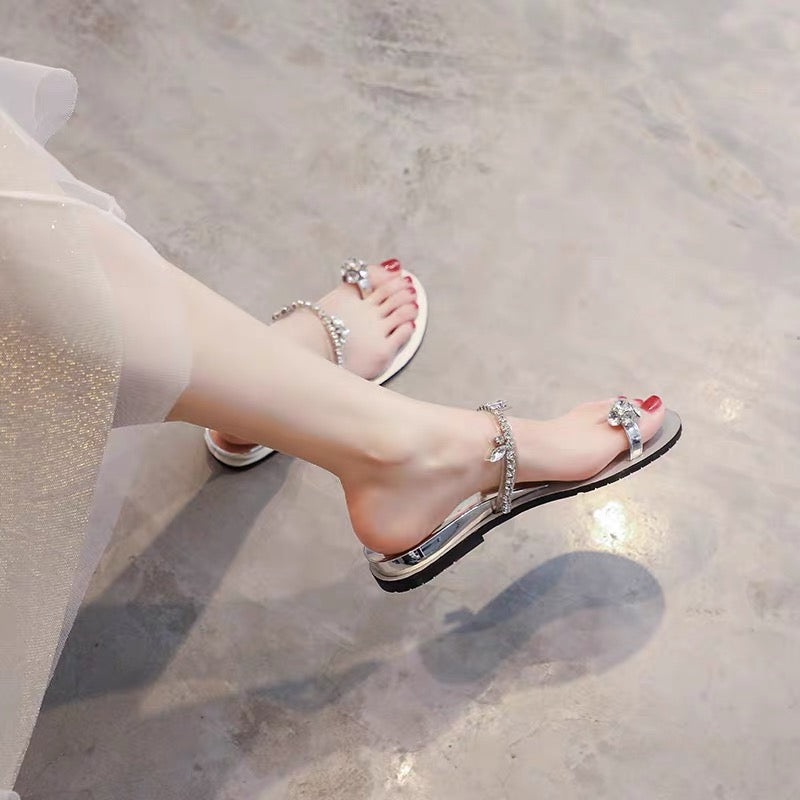French evening style gentle shoes and sandals for women 2023 summer new style Internet celebrity temperament flat sandals for women to wear outside