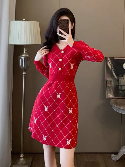 2023 Autumn and Winter New Long-sleeved Little Red Dress for Women, Ladylike Style Waist Slimming Temperament V-neck Knitted Dress D7791