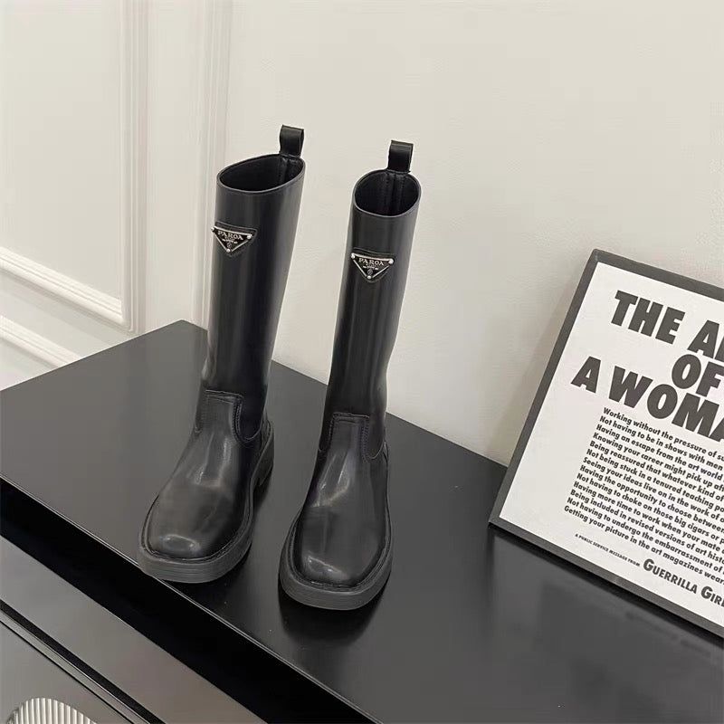 Super cool ~ straight legs!  Thick-soled British style knight Chelsea boots women's straight thick heel western high boots boots