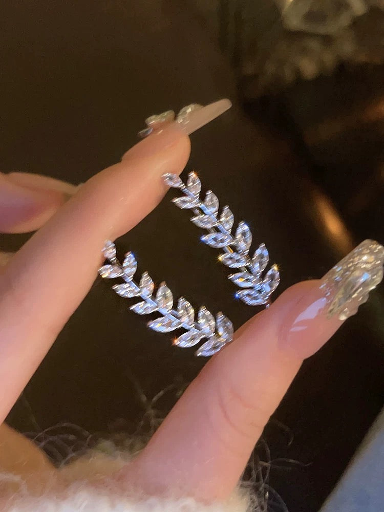 Light luxury wheat ears full of diamonds one-piece ear row exquisite earrings niche design high-end earrings women's unique earrings