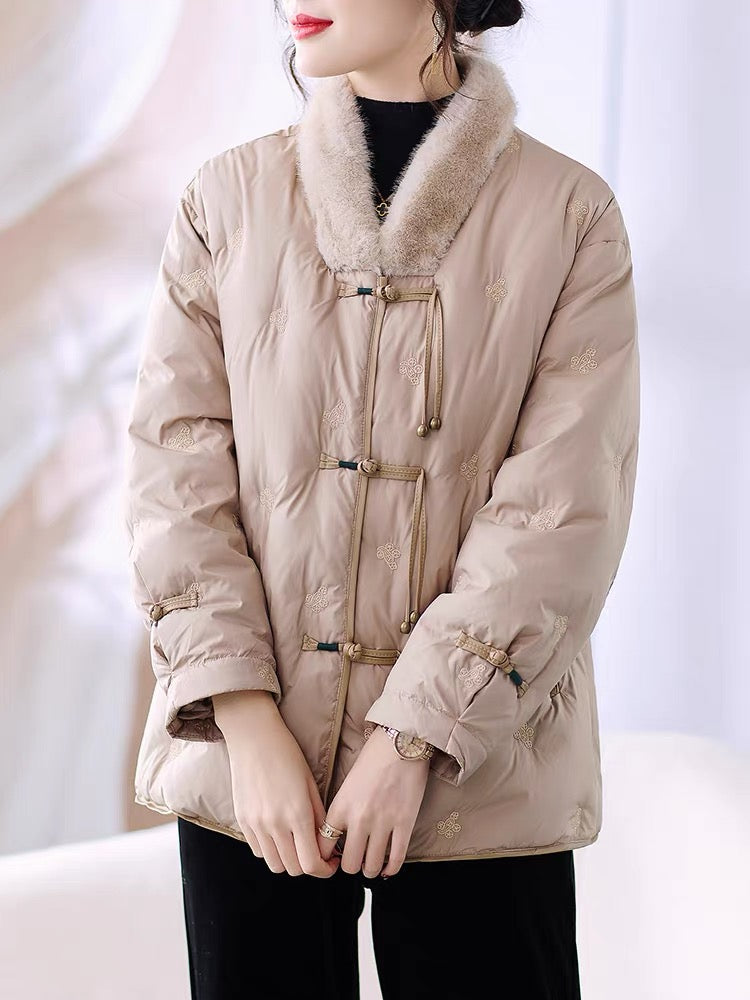 New Chinese style mother's down jacket, western style noble lady's mink coat, middle-aged and elderly women's autumn and winter down jacket