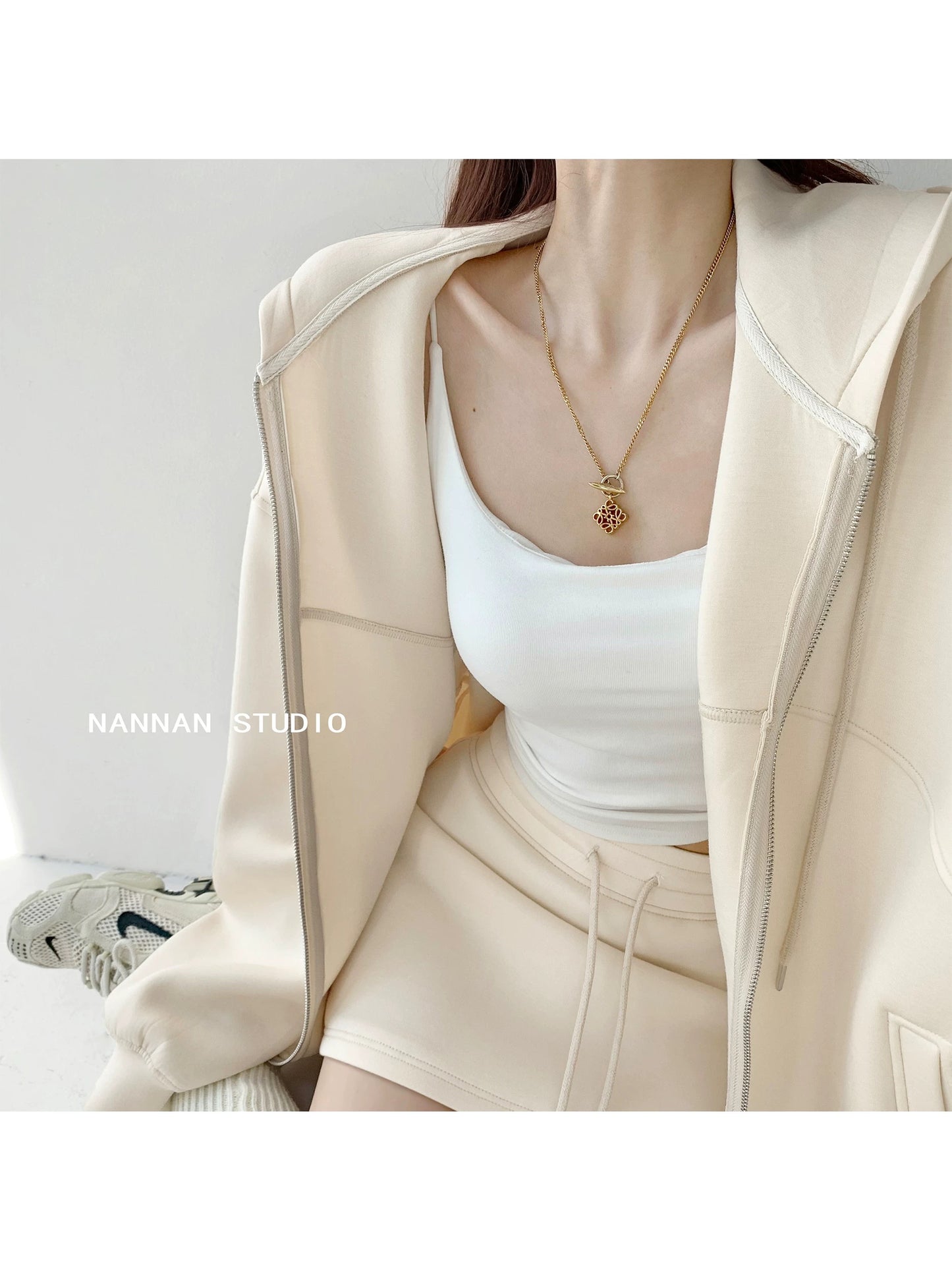 Street hottie lazy dressing tutorial loose thick hooded sweater suit women's high waist sports skirt two-piece suit