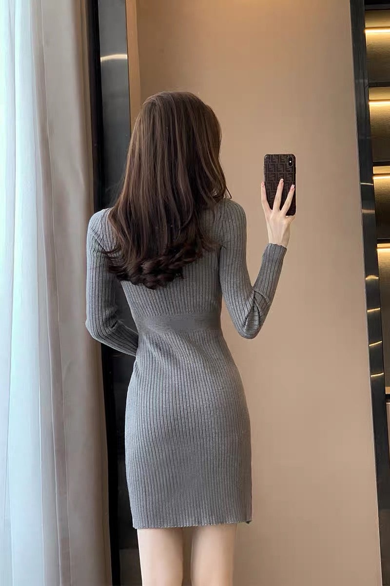 Long-sleeved gray sexy hip-hugging skirt autumn new French style v-neck knitted dress slimming women autumn