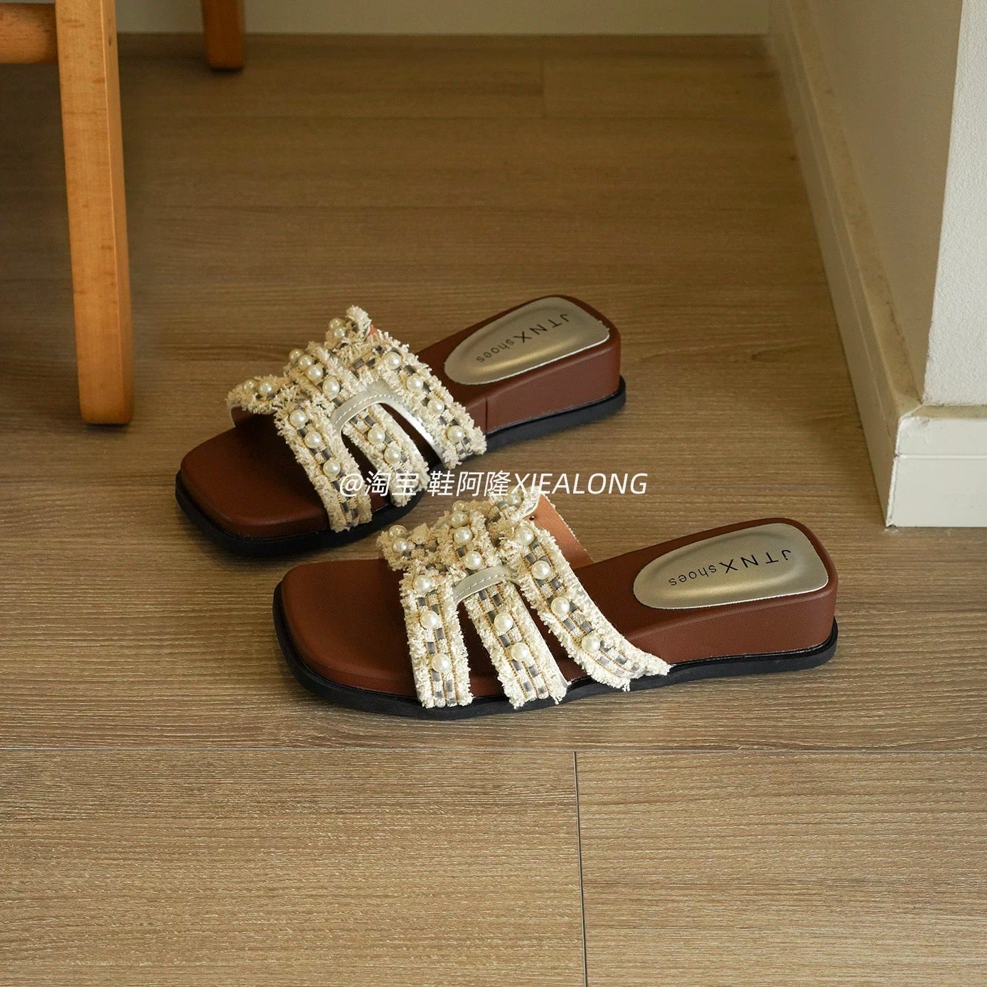 Women's Beaded Square-Toe Platform Slides – "Chanel-Style" Chic, Suitable for Outdoor Wear, Beach, and Vacation (2026 Summer New Arrival)