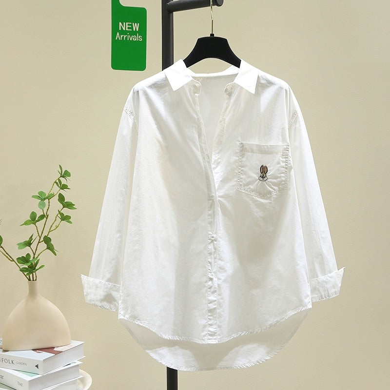 Design sense playful cute little rabbit white shirt female 2024 spring and autumn new Korean version loose casual shirt tops