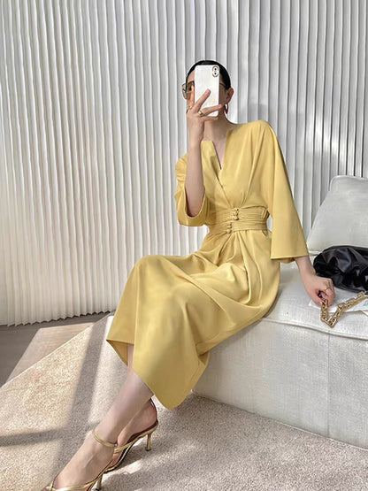 2023 Spring and Autumn French High-Quality Waist Retro Button Dress Light Sophistication Style Goddess Style Satin Skirt