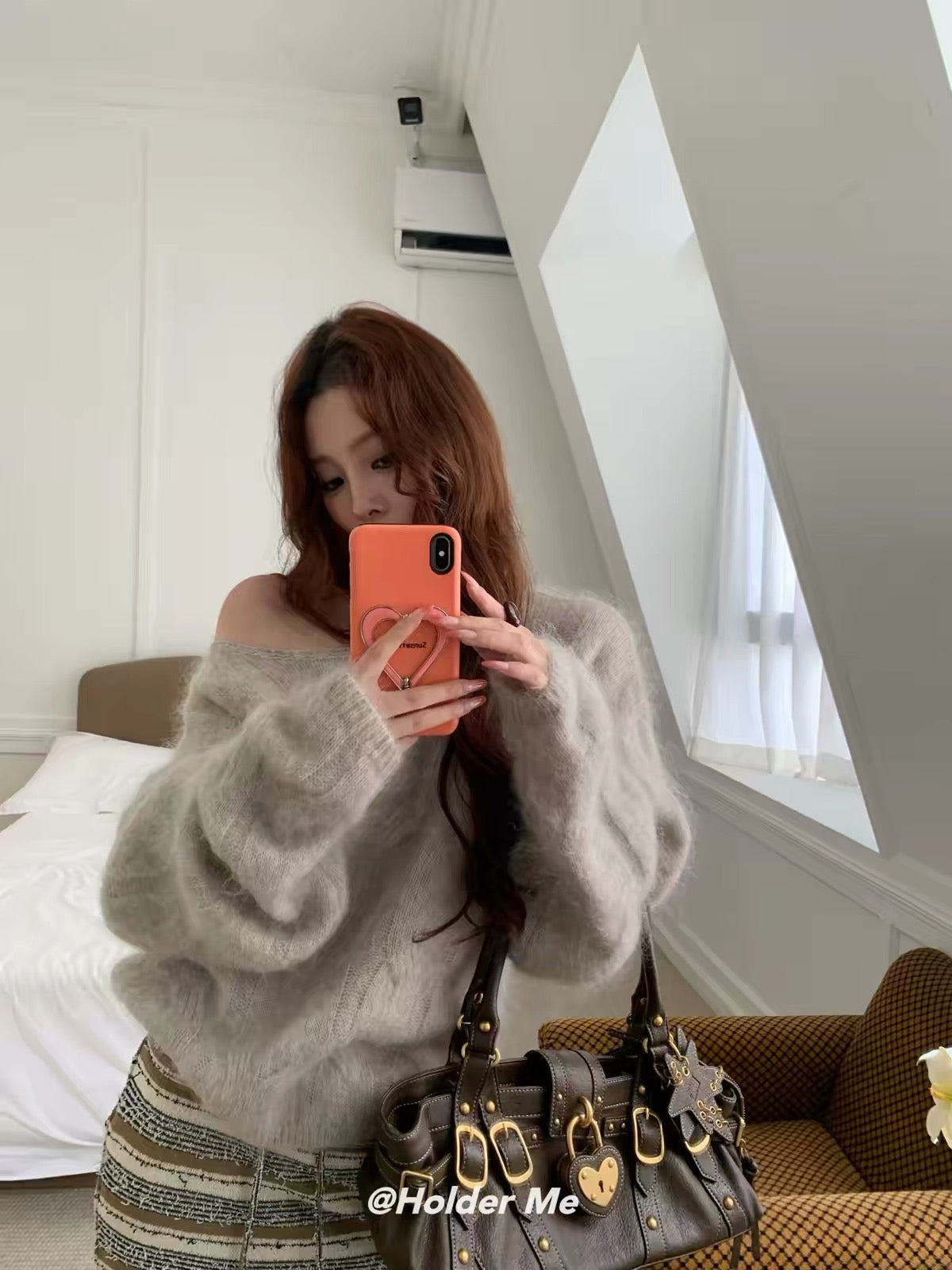 HOLDER 2026 Winter New Collection: Korean-Style Relaxed-Fit, One-Shoulder, Long-Sleeve, Thick-Knit Sweater for Women