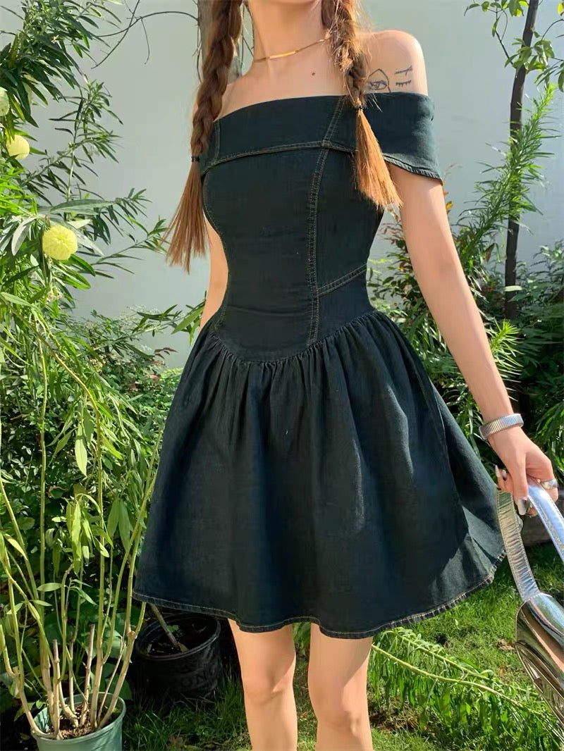Sweet cool hot girl one-shoulder denim dress women's summer collarbone – Lee Nhi Boutique Sweet cool hot girl one-shoulder denim dress women's summer collarbone – Lee Nhi Boutique