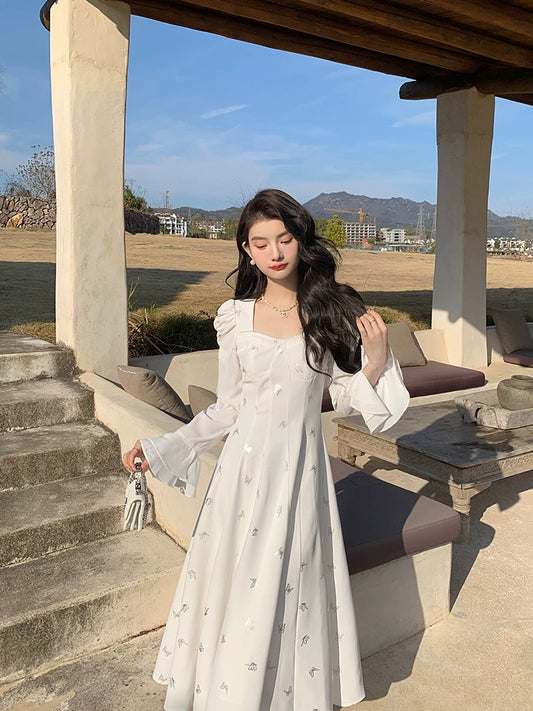 New product No. 4 French elegant white dress women's summer high-end trumpet sleeve butterfly gilding small white dress