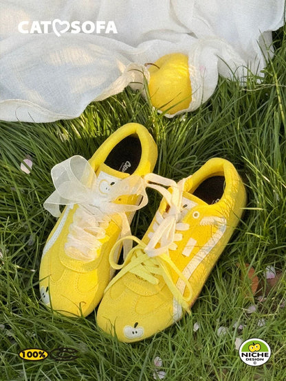Cat & Sofa “Emoji-Lab” Apple Racer Sneakers 🍎👟 Low-top retro design with a slim, lightweight sole for easy movement and all-day comfort. Sporty, trendy, and effortlessly stylish — perfect to pair with any casual outfit.