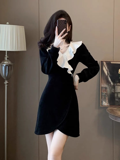 Fashionable, casual and western-style stitching contrasting color dress 2023 autumn and winter new style waist slimming hip-hugging skirt D6691