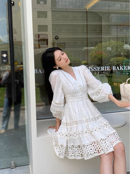 Juicecola white v-neck lace hollow long-sleeved dress for women spring and autumn French heavy industry high-end a-line skirt D071
