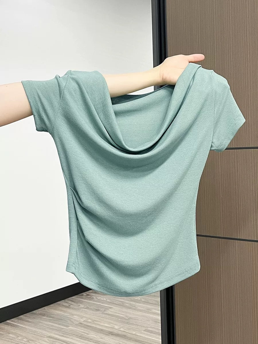 French style one-shoulder short-sleeved T-shirt for women in summer, sweet and spicy niche design, pleated slim waist, beautiful small top