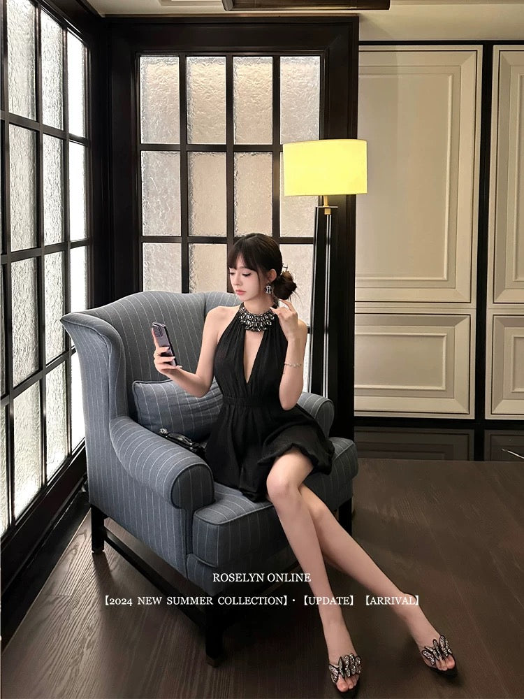 Roselyn black hot flash ancient early Qianjin style heavy diamond halter neck waist dress women's high-end little black dress