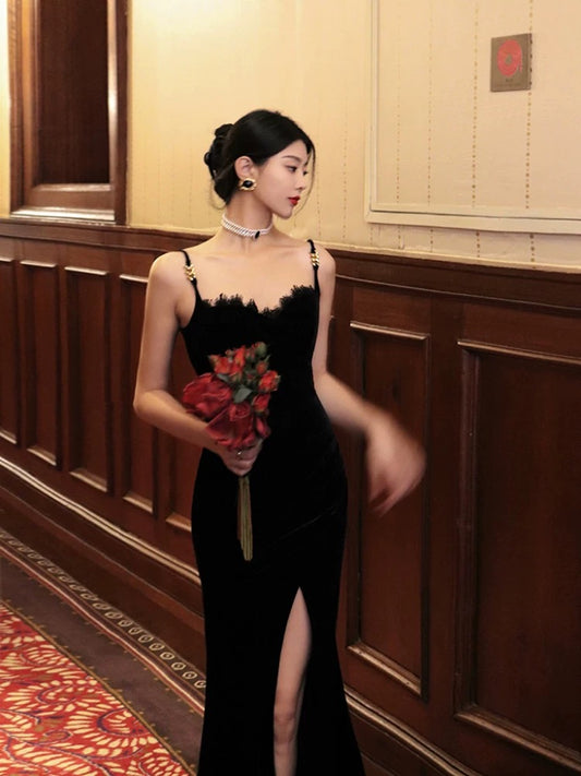 Thirteen and Little velvet suspender dress for women autumn and winter lace slim slit French style black long skirt