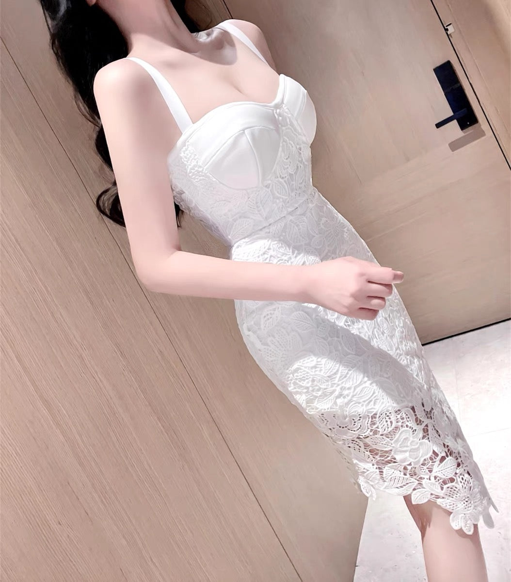 White lace suspender slim dress