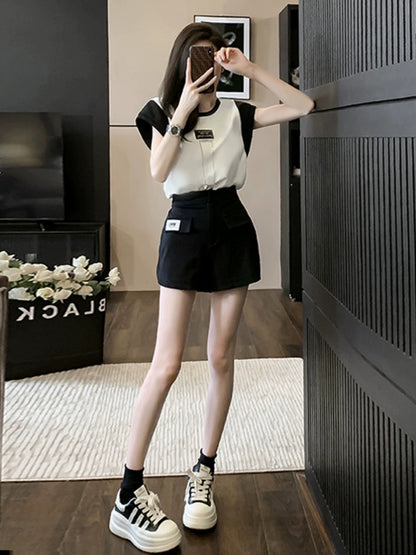 Internet celebrity sports casual shorts suit for women with summer clothes and a complete set of fashionable and age-reducing two-piece suits for small people.